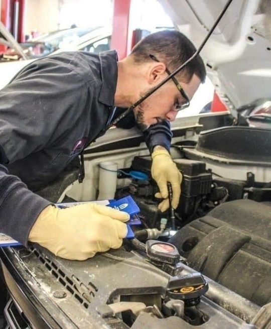 Transmission Fluid Repairs: Maximizing the Longevity of Your Company Vehicles